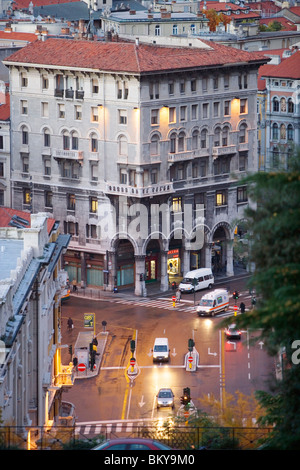 Vue sur la Via della Ginastica, Trieste, Frioul-Vénétie Julienne, Italie, Italie supérieur Banque D'Images