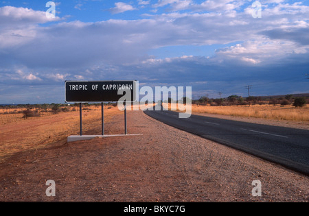 Pancarte "Le Tropique du Capricorne, en Namibie Banque D'Images