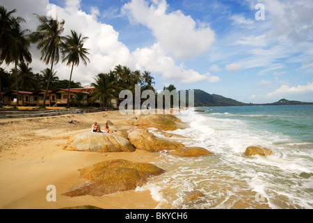 Vue sur la plage de Lamai, Hat Lamai, Ao Lamai, Ko Samui, Thaïlande Banque D'Images