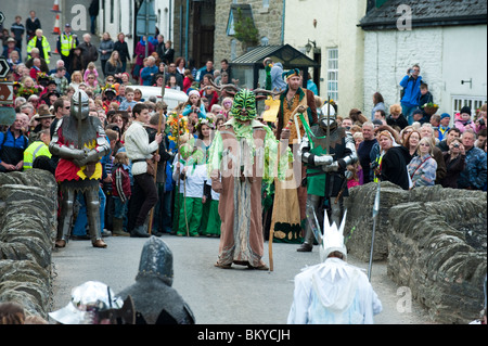 L'homme vert et le gel sur le pont à la reine d'Oisans, Shropshire Banque D'Images