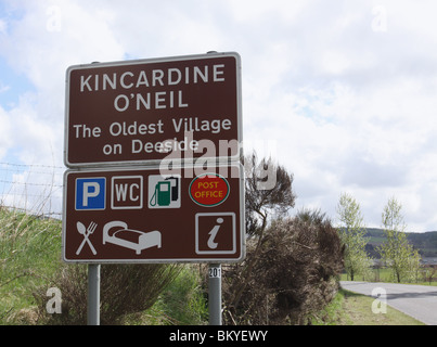 Panneau de bienvenue à Kincardine O'Neil Aberdeenshire Ecosse Mai 2010 Banque D'Images