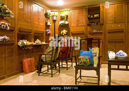Fu Shou Yuan Cemetery, cimetière au cours de ching ming Festival, prières pour les morts, ancêtres, interior shot d'une chambre, d'un grave roo Banque D'Images