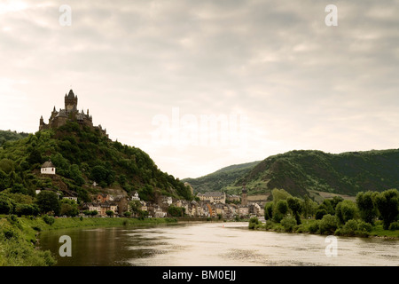 Le château de Cochem, Château Reichsburg Cochem Cochem, dans la vallée de la Moselle, Rhénanie-Palatinat, Allemagne, Europe Banque D'Images
