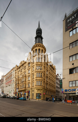 Bâtiment de style art nouveau à 18 Karlovo Namesti (place Charles), Prague, République Tchèque Banque D'Images