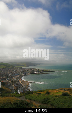 Et la Baie de Cardigan Aberystwyth du sommet de Constitution Hill Banque D'Images