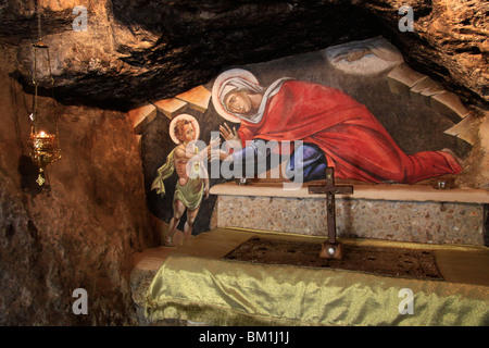 Israël, Jérusalem montagnes, l'autel de la grotte de Saint Jean Baptiste au monastère de Saint Jean-du-Désert Banque D'Images