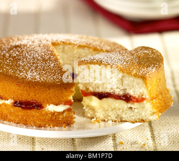 Gâteau aux framboises Banque D'Images