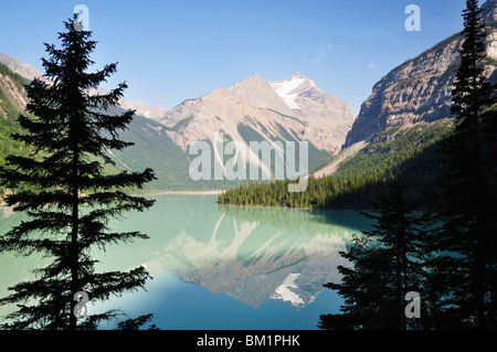 Le lac Kinney et montagne Whitehorn, le parc provincial du mont Robson, British Columbia, Canada, Amérique du Nord Banque D'Images