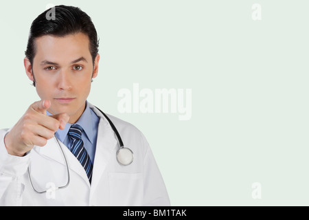 Portrait d'un médecin avec un stéthoscope Banque D'Images