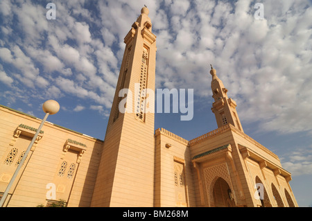 La mosquée centrale de Nouakchott, parrainé par l'Arabie saoudite, Nouakchott, Mauritanie, Afrique Banque D'Images