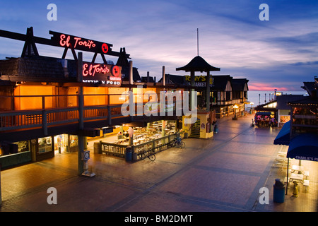 Le restaurant Pier, Redondo Beach, Californie, USA Banque D'Images