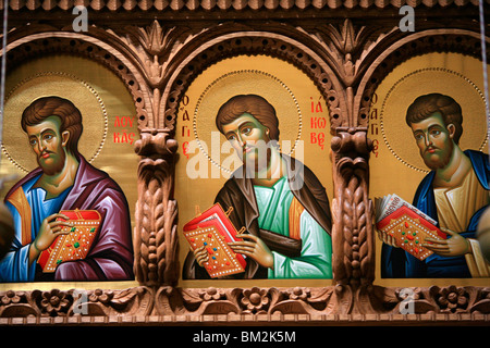 Sur l'iconostase de l'église d'icônes au monastère de Aghiou Pavlou, UNESCO World Heritage Site, Mont Athos, Grèce Banque D'Images