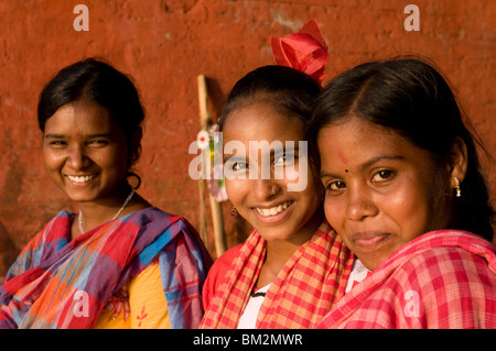 Smiling Indian women, Kolkata, West Bengal, India Banque D'Images