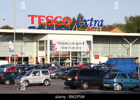 Un magasin Tesco Extra à Nottingham, Angleterre, Royaume-Uni Banque D'Images