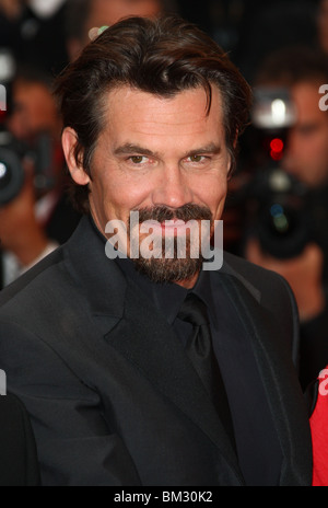 JOSH BROLIN, vous rencontrerez un Tall Dark Stranger PREMIER FESTIVAL DU FILM DE CANNES 2010 PALAIS DES FESTIVAL CANNES FRANCE 15 Mai 201 Banque D'Images