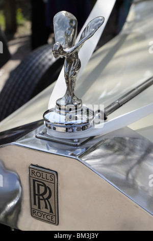 Spirit of Ecstasy statue d'une Rolls Royce Voiture de mariage Banque D'Images