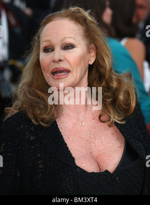 URSULA ANDRESS BIUTIFUL PREMIERE FESTIVAL DU FILM DE CANNES 2010 PALAIS DES FESTIVAL CANNES FRANCE 17 Mai 2010 Banque D'Images