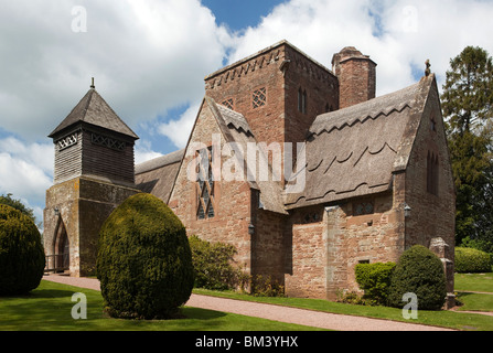 UK, Herefordshire, George Sanders, Tous les Saints de l'Église d'art et d'Artisanat, conçu par William Lethaby Banque D'Images