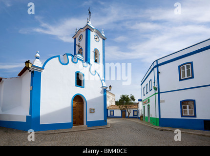 Le Portugal, l'Alentejo, (près de Monchique dans l'Algarve) Santa Clara-a-Velha Village Church Banque D'Images