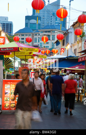 Marché nocturne le Pagoda Street, Chinatown, Singapour Banque D'Images