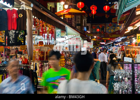 Marché nocturne le Trengganu Street, Chinatown, Singapour Banque D'Images