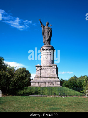 Statue au pape Urbain II dans le village de Châtillon-sur-Marne près de la ville d'Epernay Banque D'Images