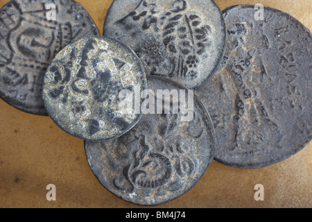 Ancienne cité Gréco anciens coins de la Turquie, sur une feuille en cuir lisse. Banque D'Images