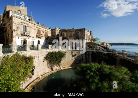 / Syracuse Syracuse. La Sicile. L'Italie. Ortigia. Fonte Aretusa. Banque D'Images