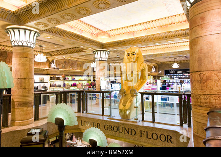 La chambre égyptienne de Harrods, Londres, Angleterre, Royaume-Uni Banque D'Images