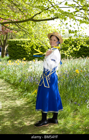 Newburgh morris dancers performing at Work1 Hall open day Banque D'Images
