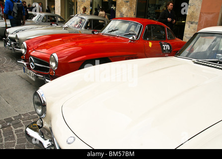 1955 Mercedes-Benz 300 SL à Brescia au début de la Mille Miglia 2010 Banque D'Images