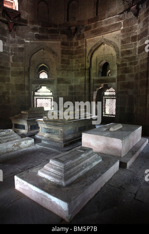 L'intérieur d'Isa Khan Niyazi ou Niazi tombe, une partie de la Tombe de Humayun ou Humayuns complexe dans Delhi, Inde. Banque D'Images