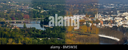 Antenne et une vue panoramique de la ville thermale de Vichy selon les quatre saisons (France). 4 vues de Vichy selon les saisons. Banque D'Images