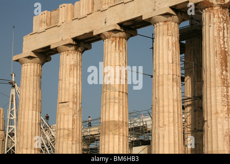 Travaux de restauration du Parthénon à l'acropole d'Athènes en Grèce. Banque D'Images