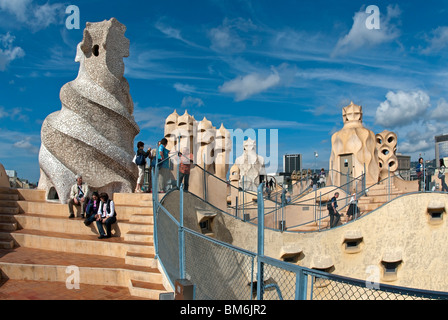 Terrasse de toit de la Casa Mila à Barcelone, Espagne Banque D'Images