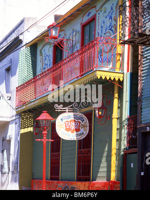 Les bâtiments aux couleurs pastel, la rue Caminito, la Boca, Buenos Aires, Argentine Banque D'Images