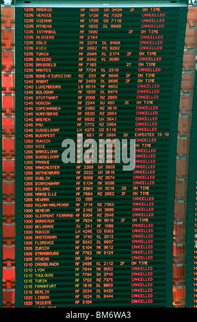 Nuage de cendres volcaniques annulations à l'aéroport CDG Paris France Avril 2010 Banque D'Images