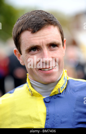 TOM EAVES JOCKEY JOCKEY HIPPODROME DE YORK YORK ANGLETERRE 12 Mai 2010 Banque D'Images