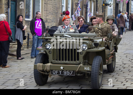 Véhicules sur l'affichage à Haworth 1940 week-end 2010 Banque D'Images