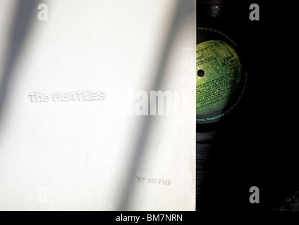 Vinyle Original Copie du White Album des Beatles avec le numéro de série sur le couvercle Banque D'Images