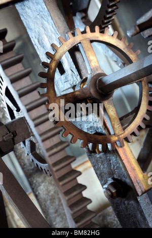 Horloge astronomique médiévale dans la cathédrale Saint-Guy, à Prague, le château de Prague - Intérieur - détail Banque D'Images