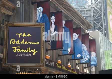 La famille addams hi-res stock photography and images - Alamy