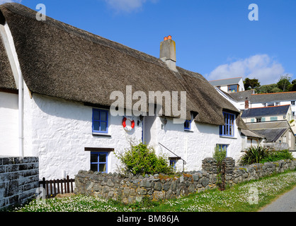 Une chaumière dans le village de porthallow, Cornwall, uk Banque D'Images