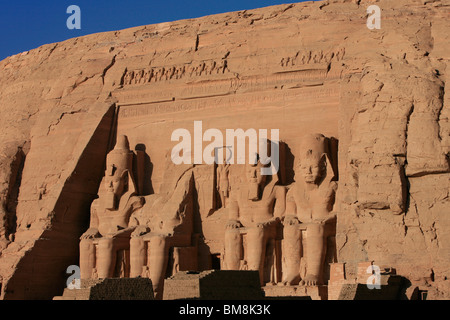 Le Temple de Ramsès II à Abou Simbel, Egypte Banque D'Images