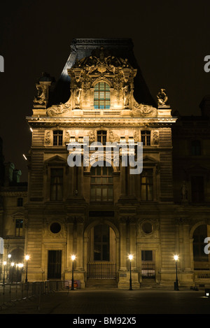 France, Paris, Le Louvre de nuit Banque D'Images