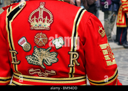 Détail de l'uniforme Beefeater, Tour de Londres, Angleterre Banque D'Images