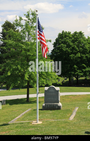 Tombe de patriot John Burns, défenseur civil au cours de la bataille de Gettysburg. Banque D'Images