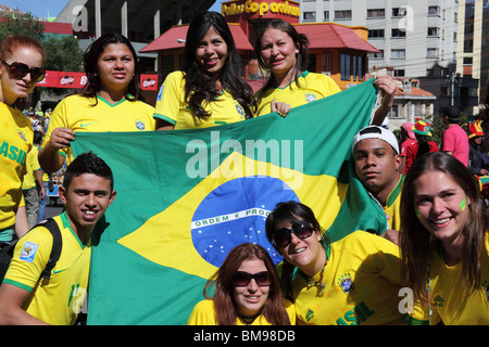 Les fans brésiliens suivent leur équipe pour un match de qualification à la coupe du monde, le 11 octobre 2009, à la Paz, en Bolivie Banque D'Images