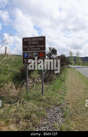 Panneau de bienvenue à Kincardine O'Neil Aberdeenshire Ecosse Mai 2010 Banque D'Images