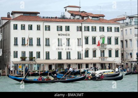 Monaco Le Grand Canal Hotel Venise Italie Banque D'Images